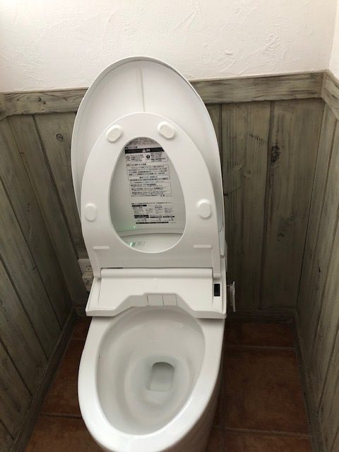 おうち時間にトイレの隙間掃除をしませんか？