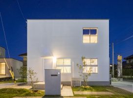 GLAMP｜4×4.5-parais-White-tag アイキャッチ画像