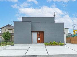 建築家と建てた、3世帯で住まうモダンなお家 アイキャッチ画像